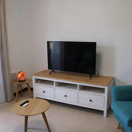 En Primera Linea De Playa - Chicas Apartment *